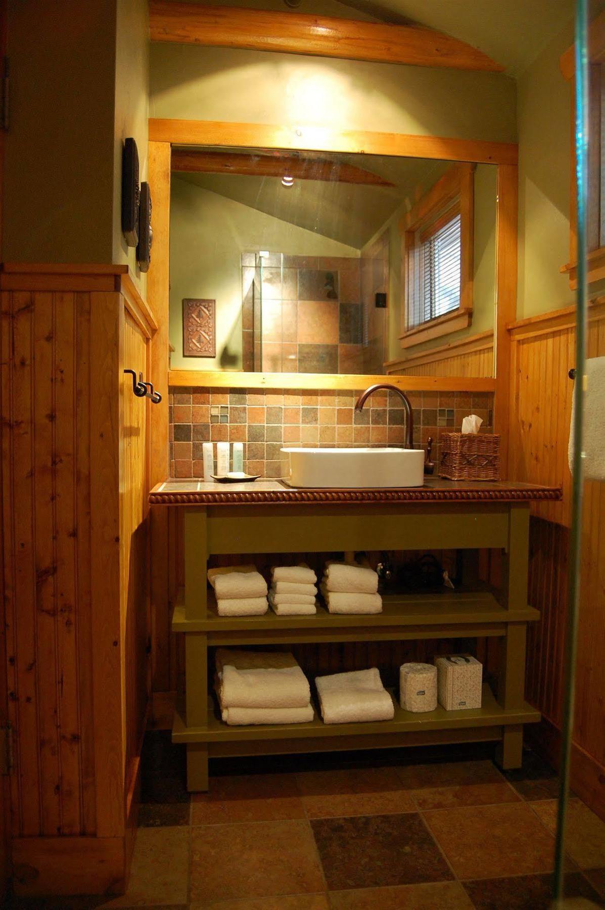 Highland Haven Creekside Inn Evergreen Exteriör bild